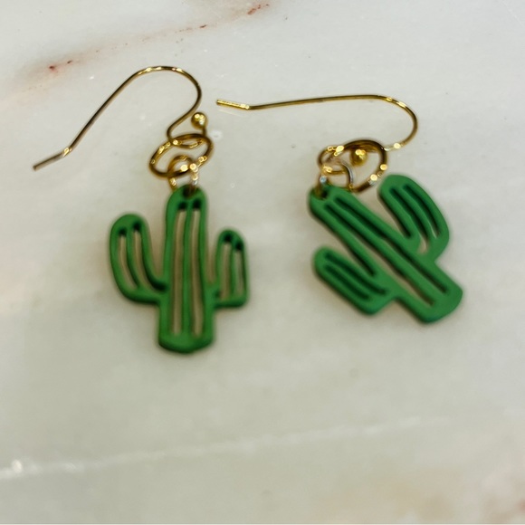 Cactus earrings  in‎ 14k plated gold NWT - Picture 3 of 5
